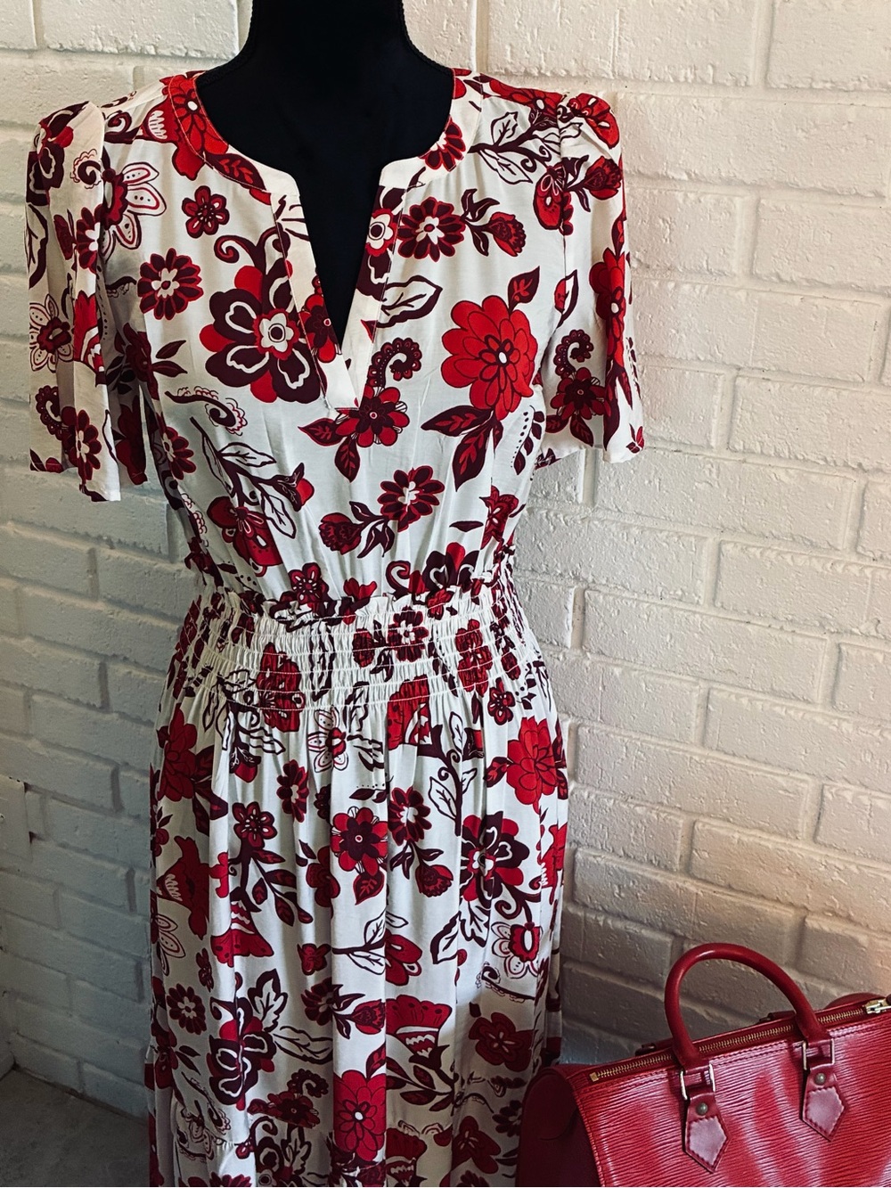 ❤️ LOFT Red and White Floral Maxi Dress
